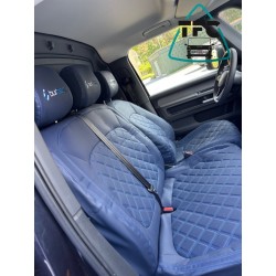 Volkswagen Caravelle Seats 2+1